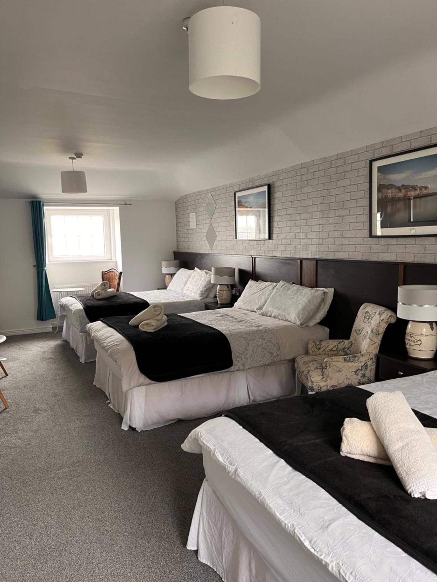 The Light House Hotel Galway Buitenkant foto