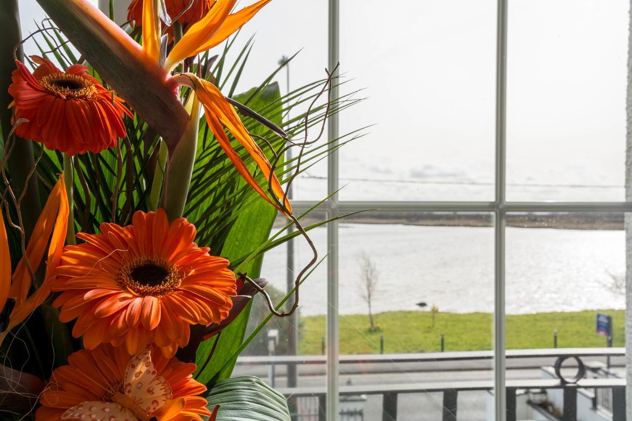 The Light House Hotel Galway Buitenkant foto